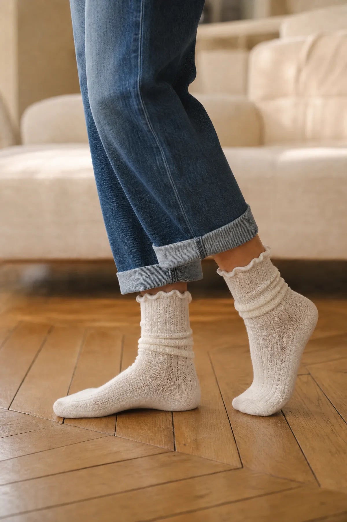 Chaussette La Pointelle écru photographiée de face