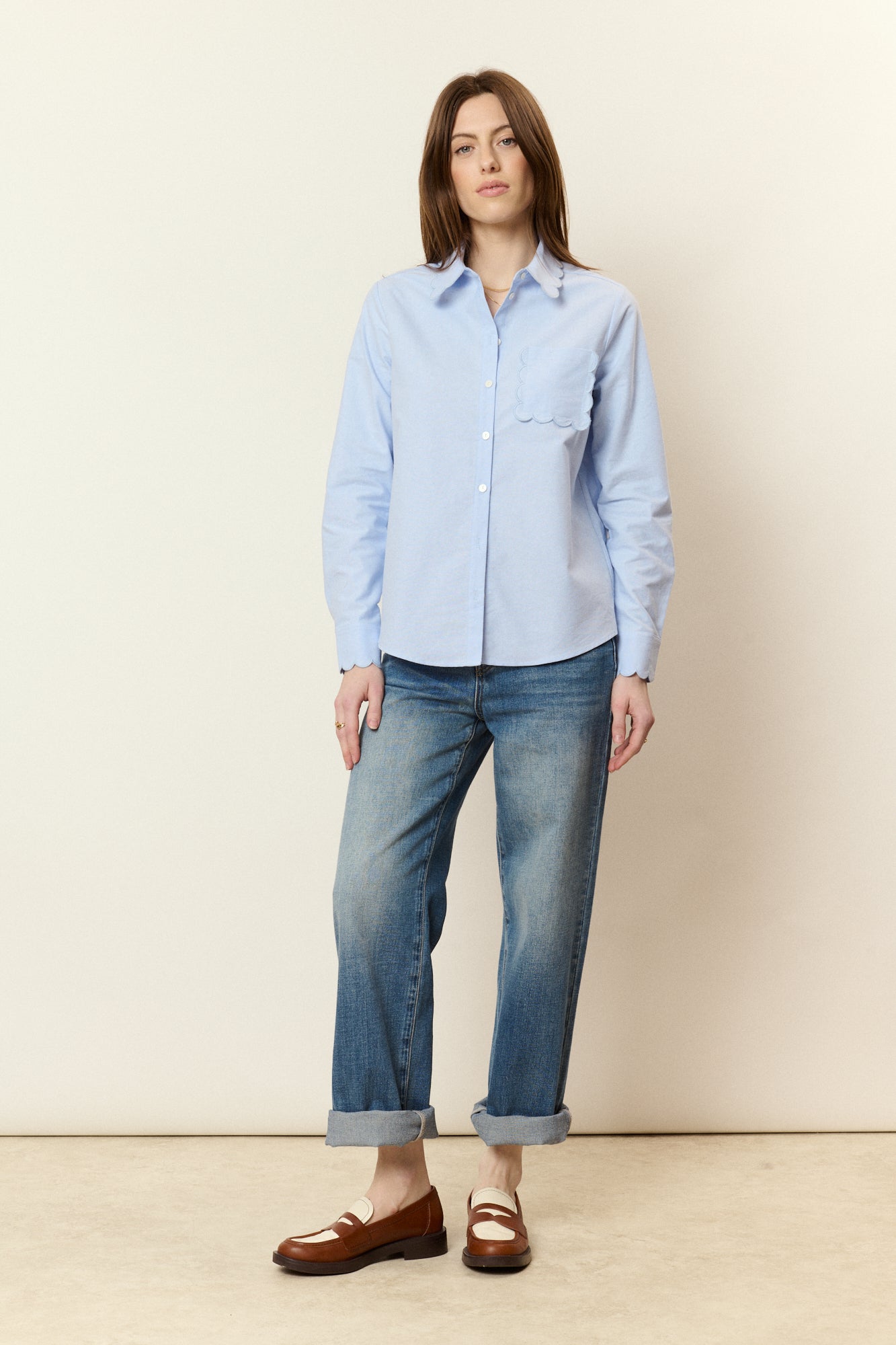 Chemise femme bleu ciel 100% coton festonné