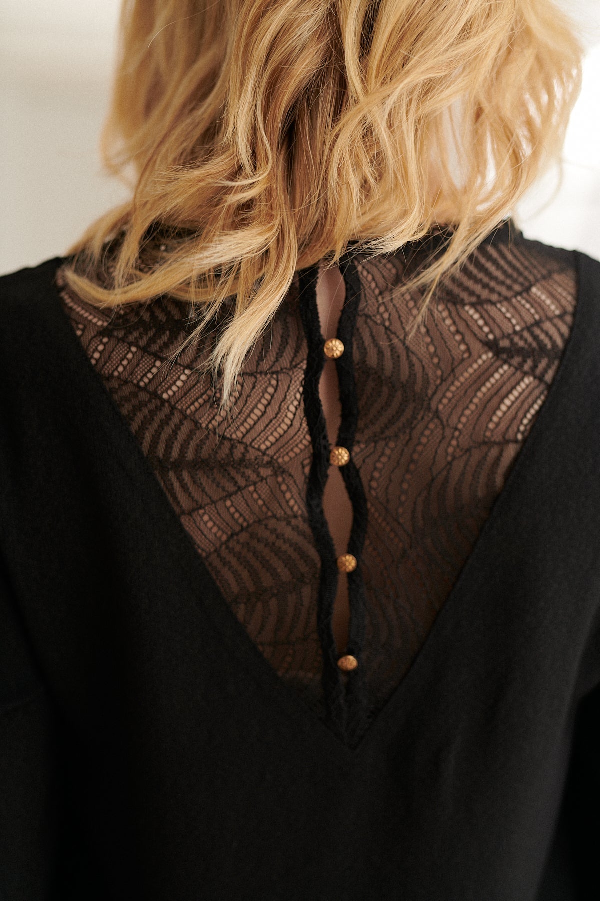CHRISTIE BLOUSE