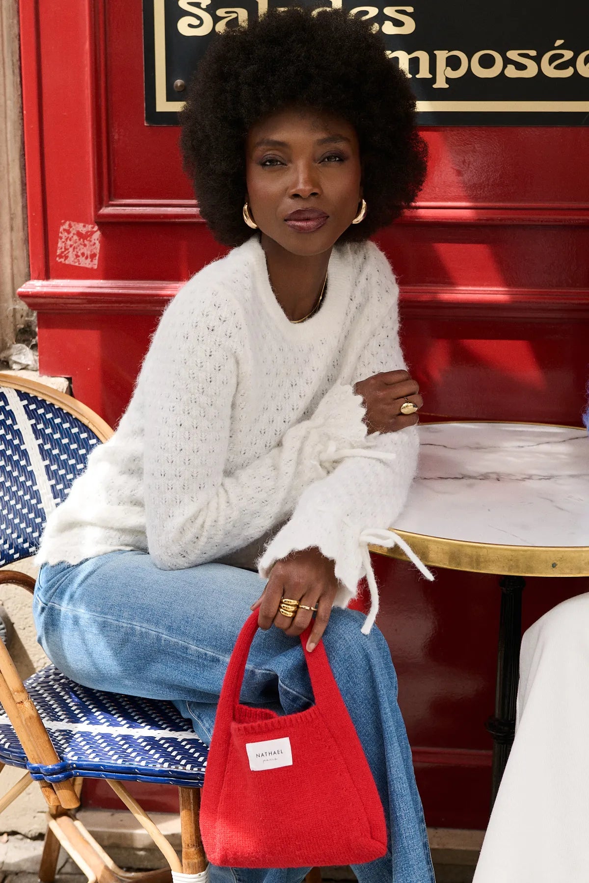 Mannequin en pull Julie écru, finitions crochet et manches longues