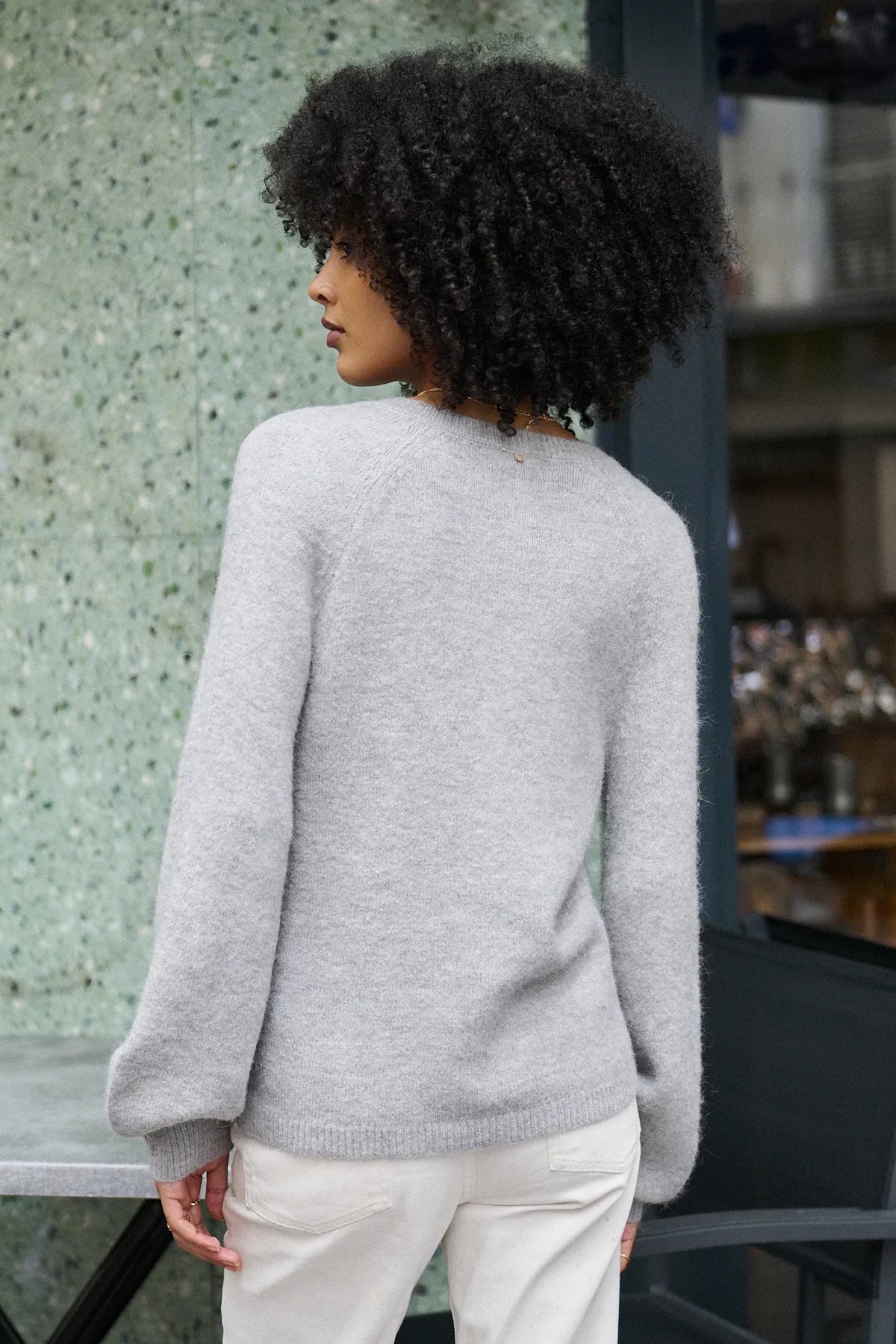 PULL LÉONIE