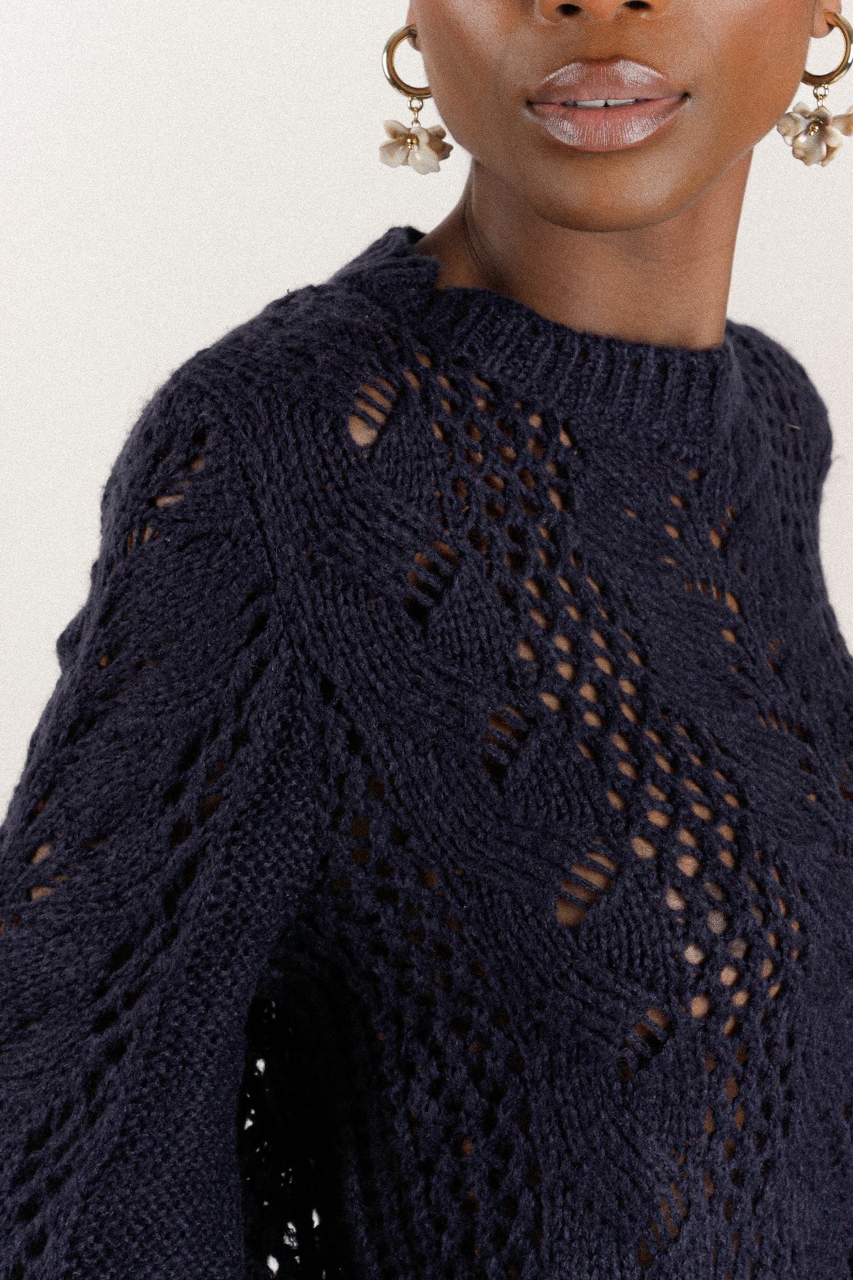 SELENA SWEATER
