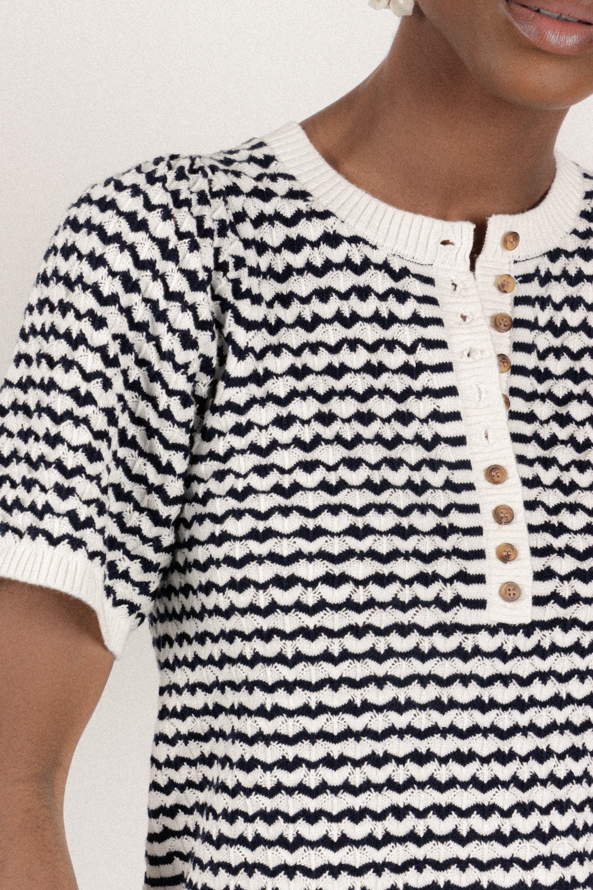 RAYA SWEATER